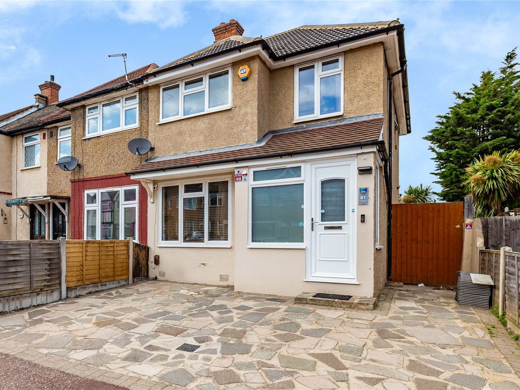 3 bed end terrace house for sale in Orchard Road, Dagenham RM10, £