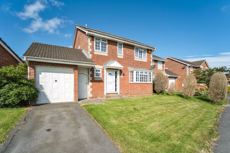 4 bed detached house for sale in Taunton Road, WestonSuperMare BS22