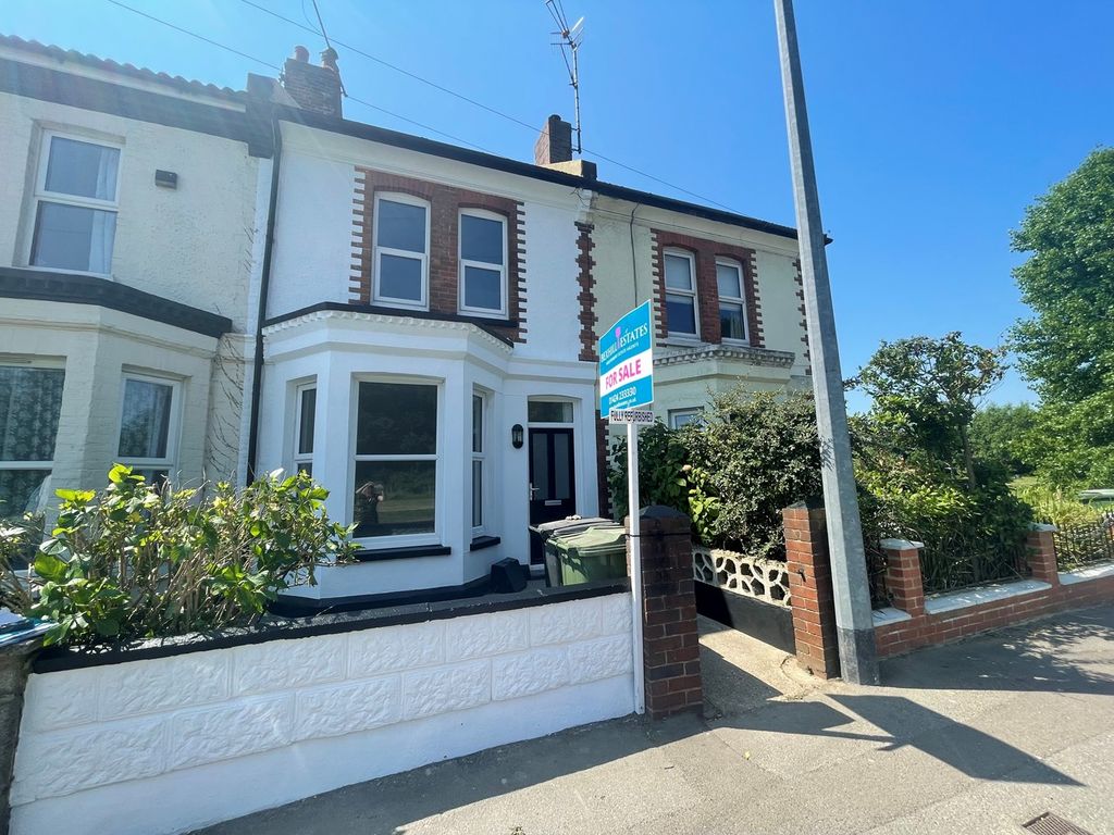 2 bed terraced house for sale in Little Common Road, BexhillOnSea
