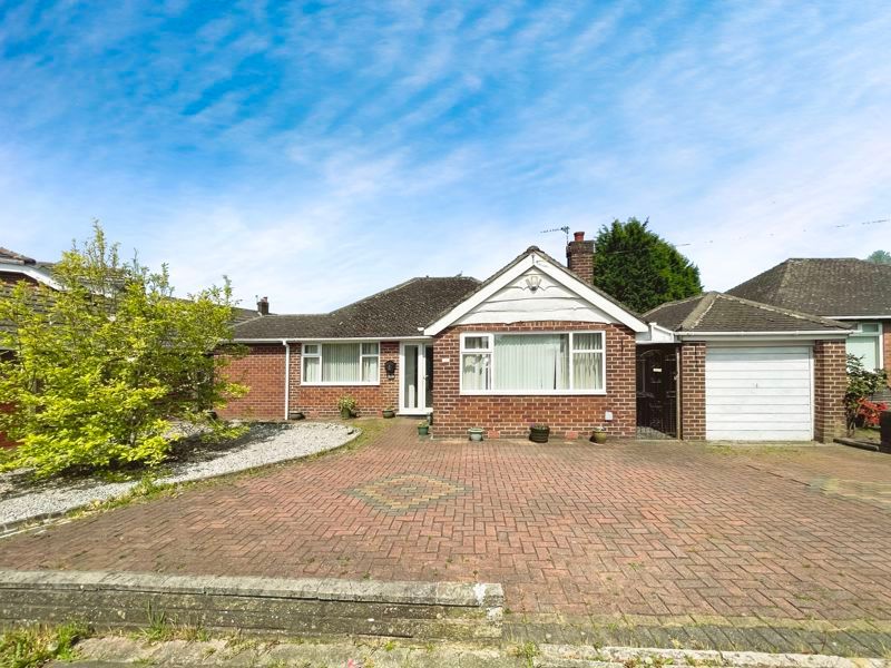 2 bed detached bungalow for sale in Sunny Bank Road, Bury BL9, £335,000
