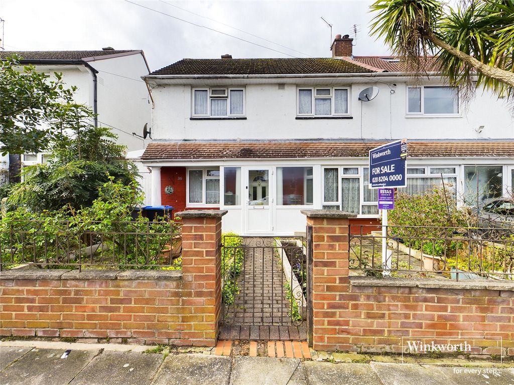 3 bed semidetached house for sale in Bush Grove, London NW9 Zoopla