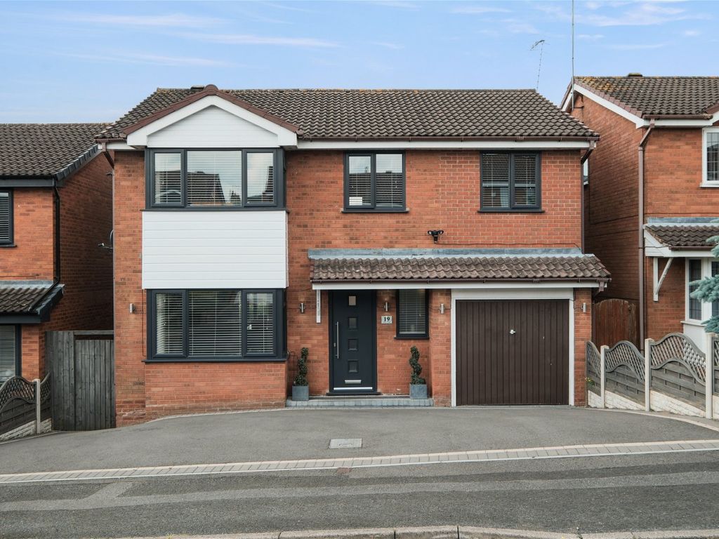5 bed detached house for sale in Jordans Close, Crabbs Cross, Redditch