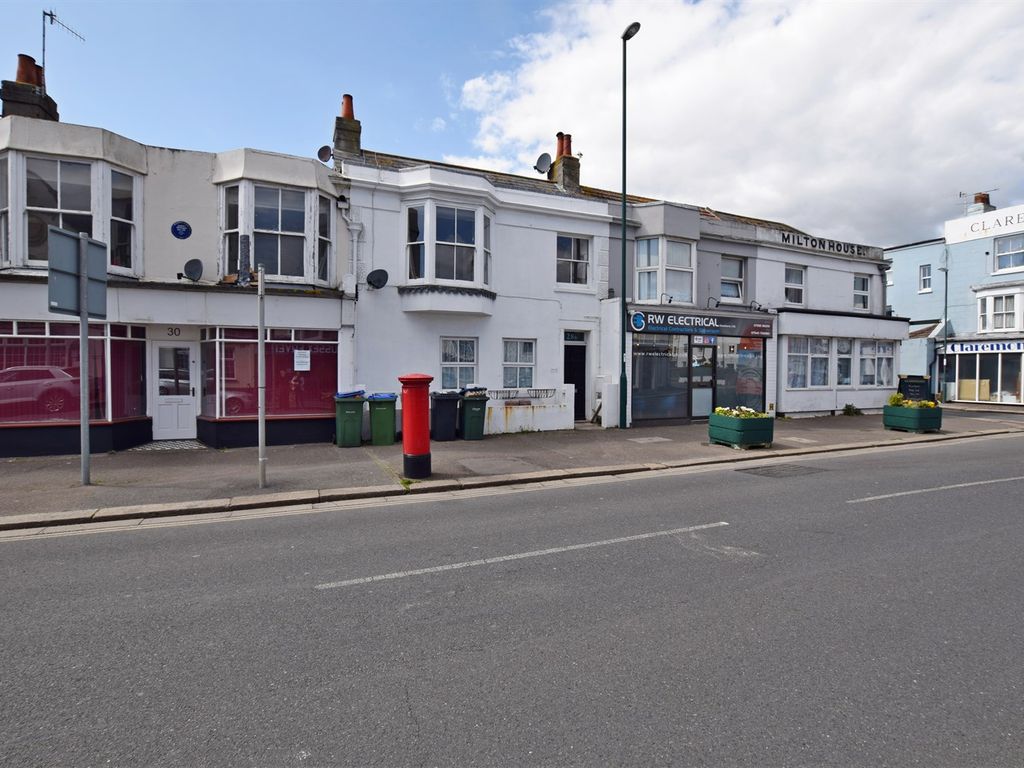 2 bed flat to rent in 28B West Street, Bognor Regis, West Sussex PO21