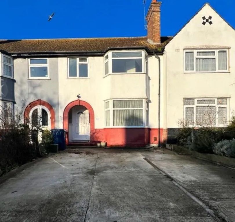 3 bed terraced house to rent in Ennismore Avenue, Greenford UB6, £2,500 pcm Zoopla