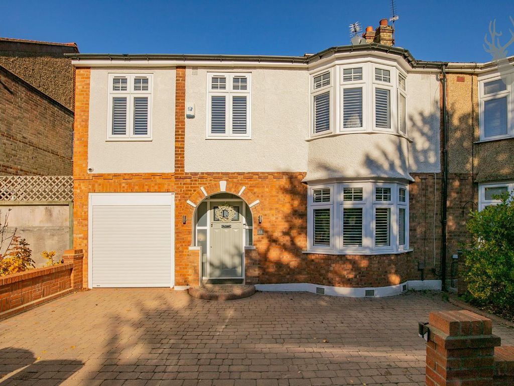 Sheredan Road, London E4  