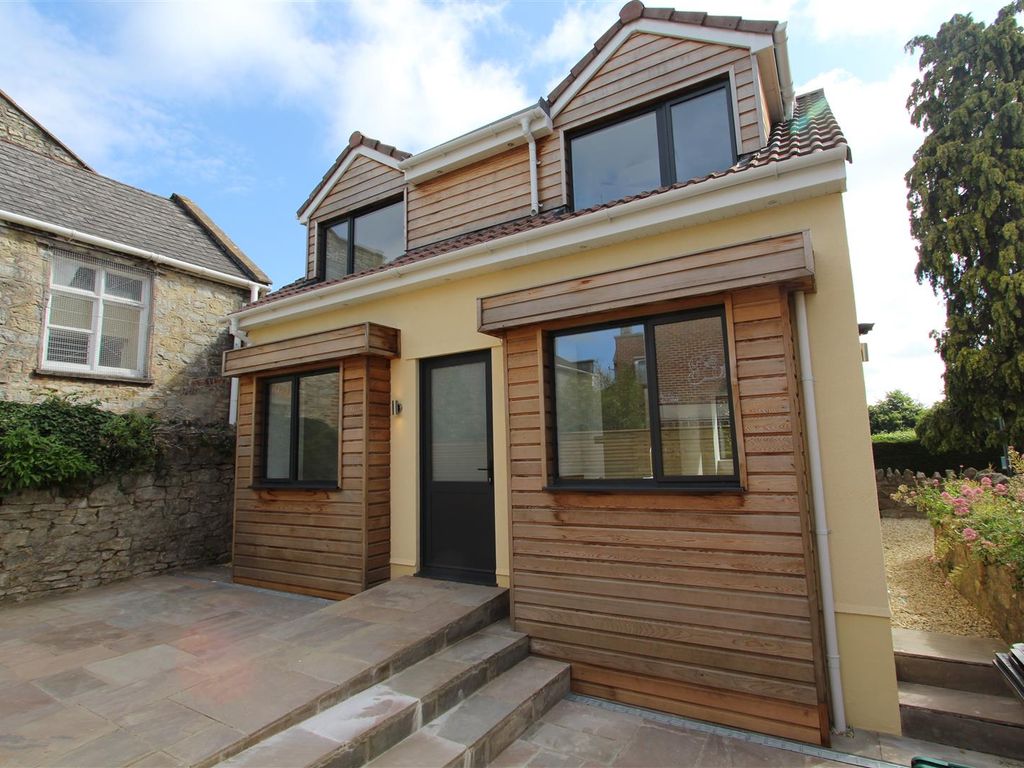 2 bed flat to rent in 14 Back Lane, Keynsham, Bristol BS31, £985 pcm