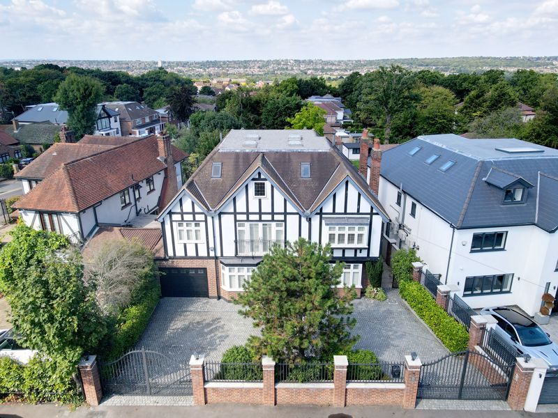 7 bed detached house for sale in New Forest Lane, Chigwell IG7, £