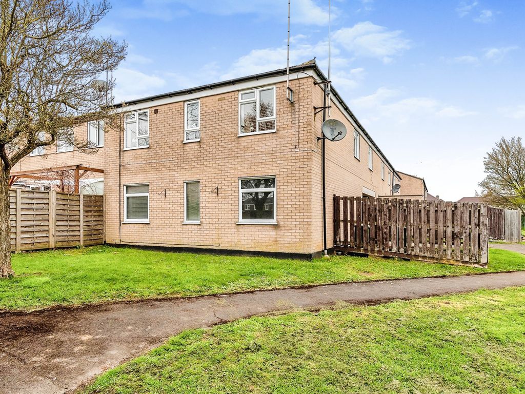 1 bed flat to rent in Stockwood Road, Chippenham SN14, £775 pcm Zoopla