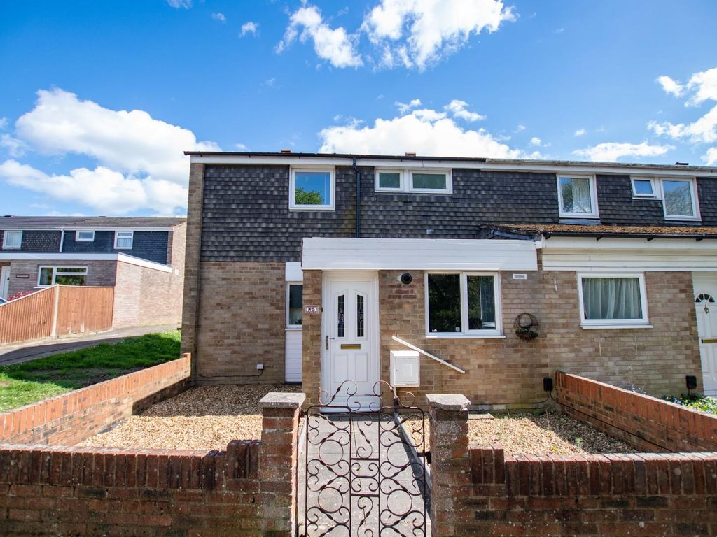 2 bed end terrace house for sale in Jersey Close, Southampton SO16, £