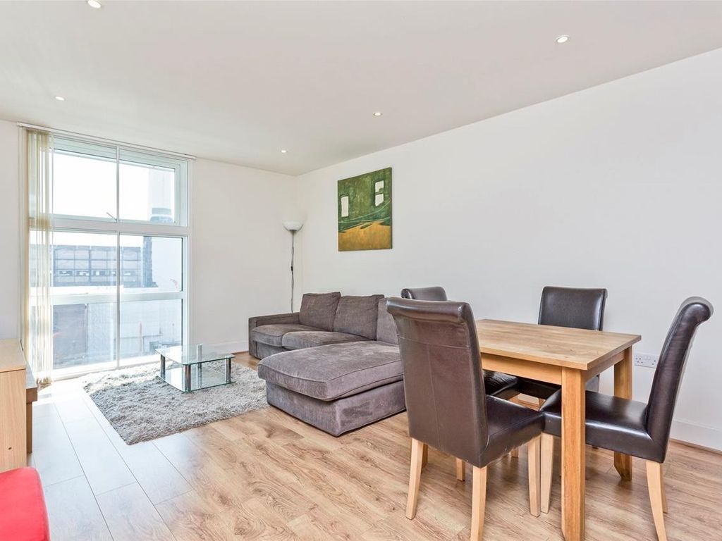 2 bed flat for sale in Warwick Building, Chelsea Bridge Wharf, London SW11 Zoopla