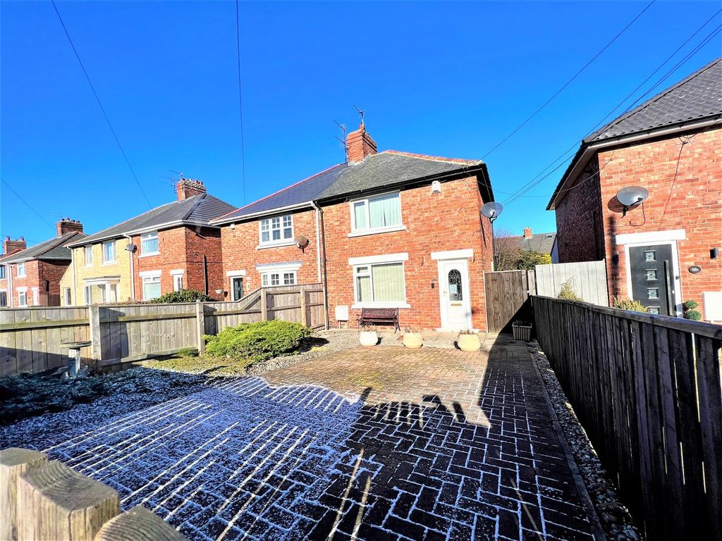 3 bed semidetached house for sale in Glebe Avenue, Easington, Peterlee