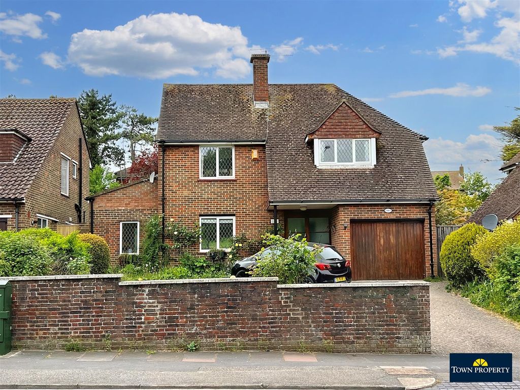3 bed detached house for sale in Kings Drive, Eastbourne BN21 Zoopla