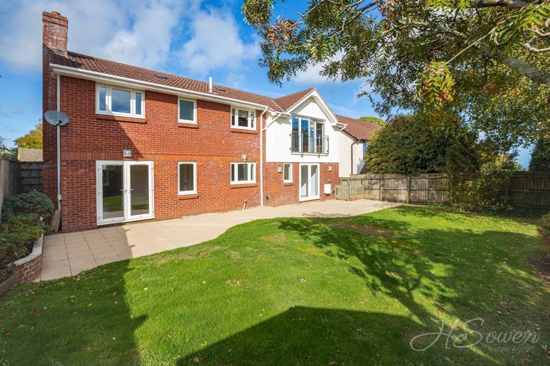 Lincombes, Haldon Road, Torquay TQ1  