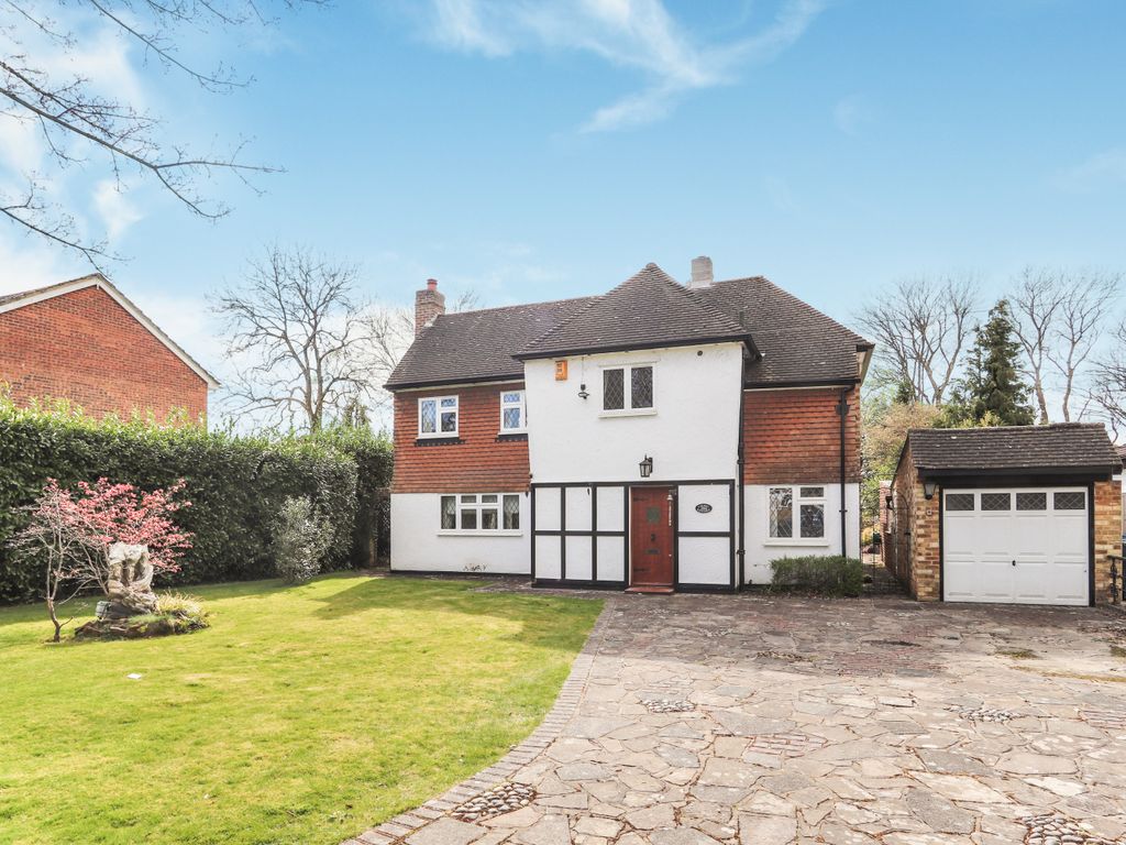 3 bed detached house for sale in Hayes Lane, Kenley CR8 Zoopla