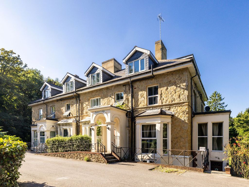 2 bed flat for sale in Nutfield Road, Hunters Lodge Nutfield Road RH1