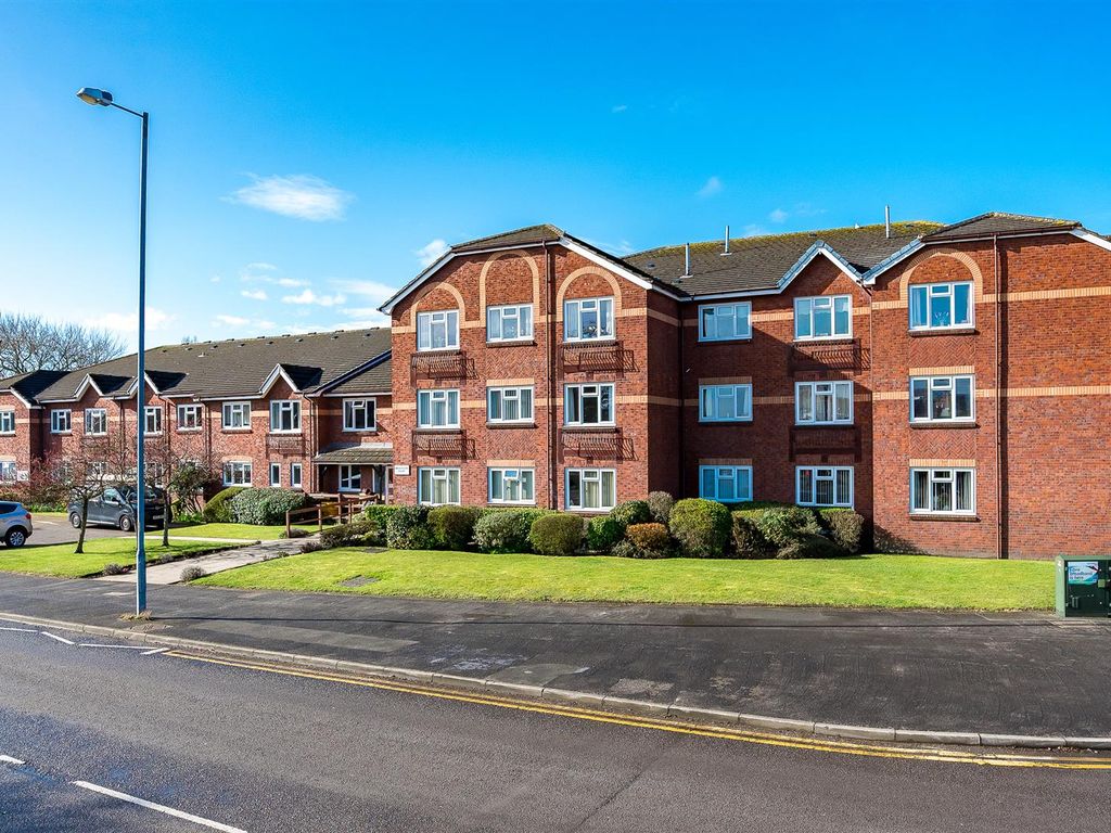 2 bed flat for sale in Church Road, Formby, Liverpool L37, £97,500 Zoopla