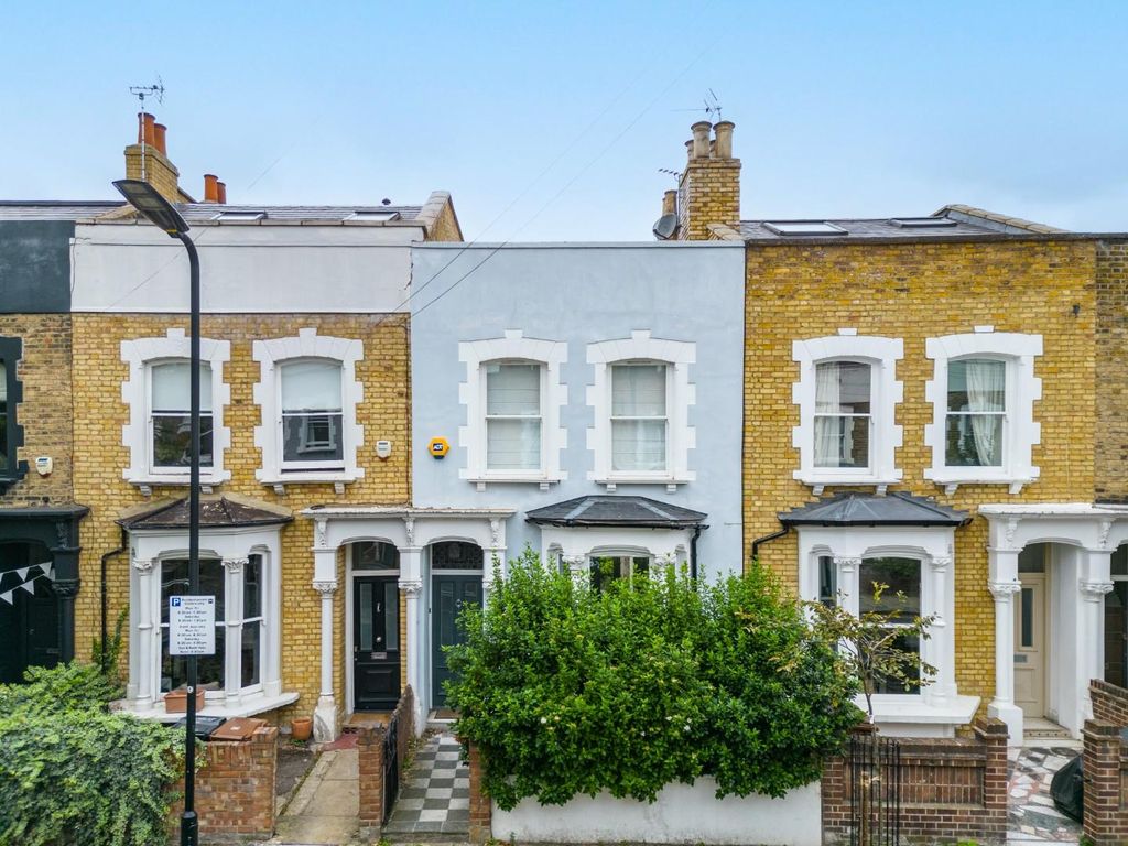 3 bed terraced house for sale in Aden Grove, London N16, £1,400,000