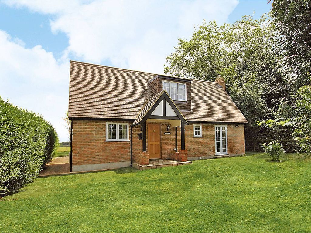 3 bed cottage to rent in Berry Lane, Worplesdon, Guildford GU3, £2,600