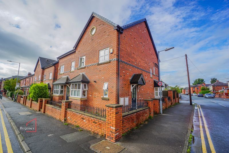 4 bed semidetached house for sale in Longworth Road, Horwich, Bolton