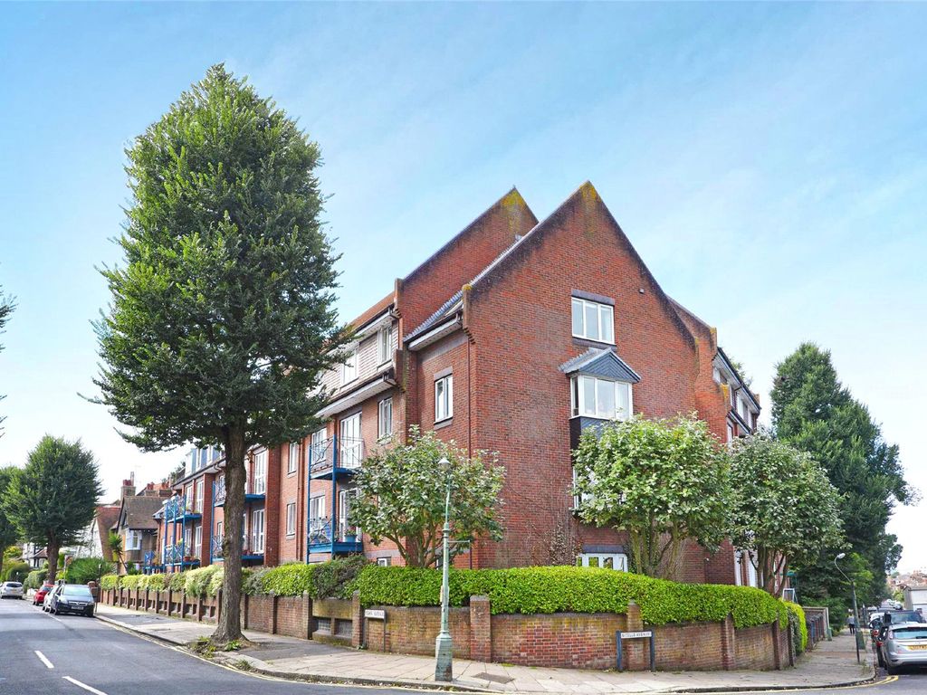 1 bed flat for sale in The Vineries, Nizells Avenue, Hove, East Sussex