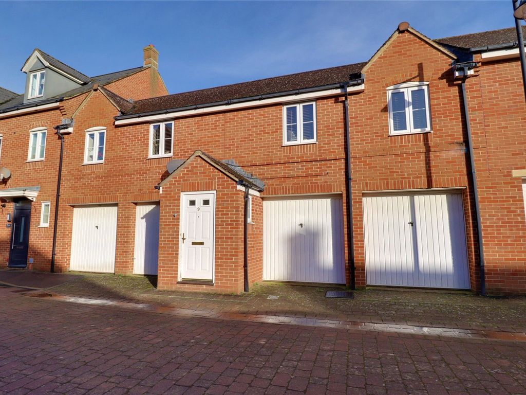 2 bed flat for sale in Capella Crescent, Oakhurst, Swindon, Wiltshire