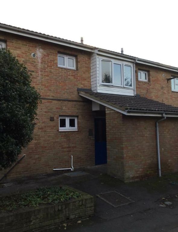 1 bed flat to rent in Exeter Walk, Bedford MK41, £560 pcm Zoopla