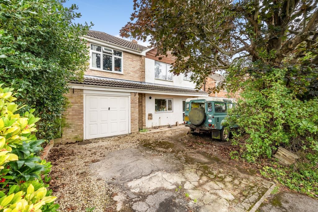 5 bed detached house for sale in Thatcham, Thatcham RG18, £550,000 Zoopla