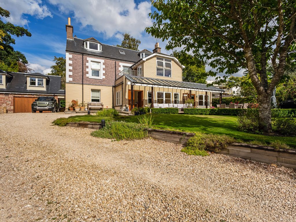 6 bed detached house for sale in Millar Street, Crieff PH7 Zoopla