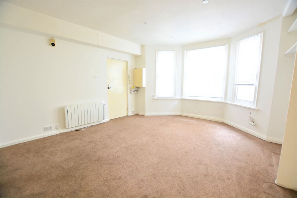 Studio to rent in Tisbury Road, Hove BN3 Zoopla