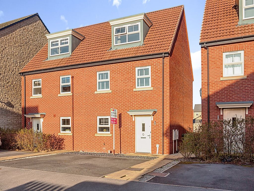 3 bed semidetached house for sale in Seals Drive, Ackworth, Pontefract