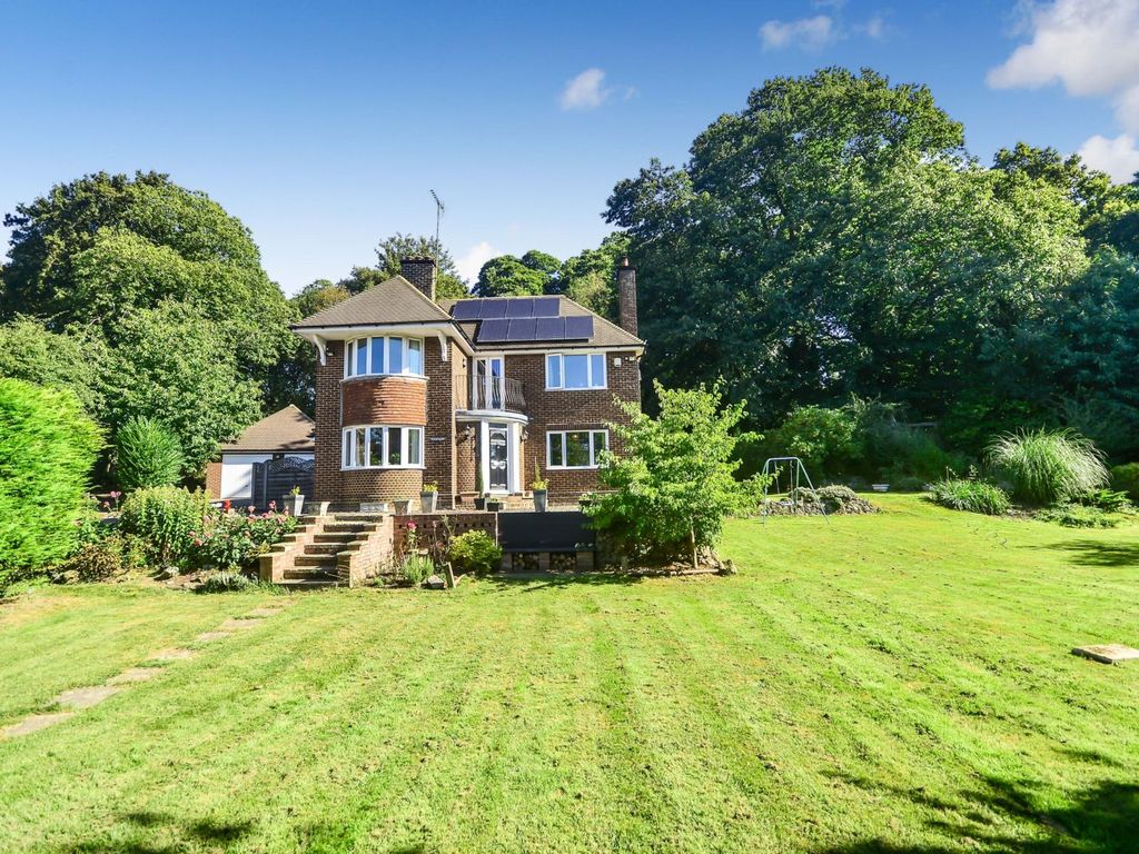 Maidstone Road, Ashford TN25  