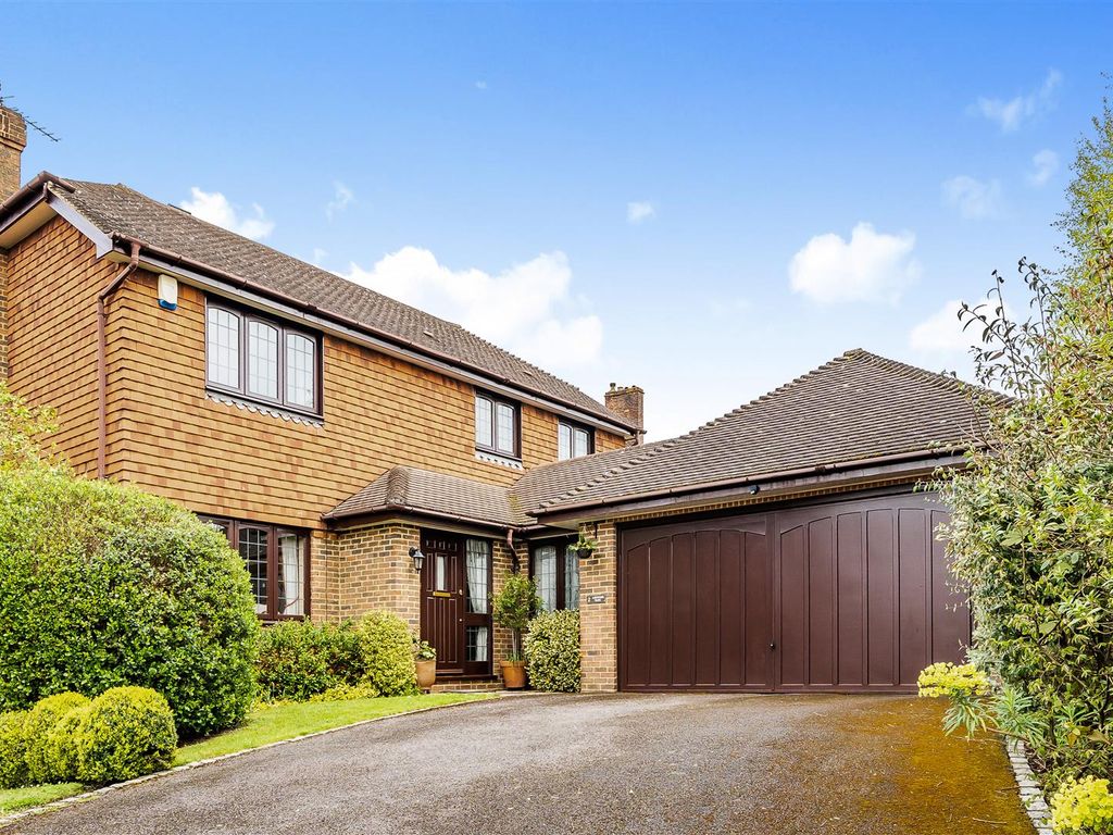4 bed detached house for sale in Ashwood Park, Woking GU22 Zoopla