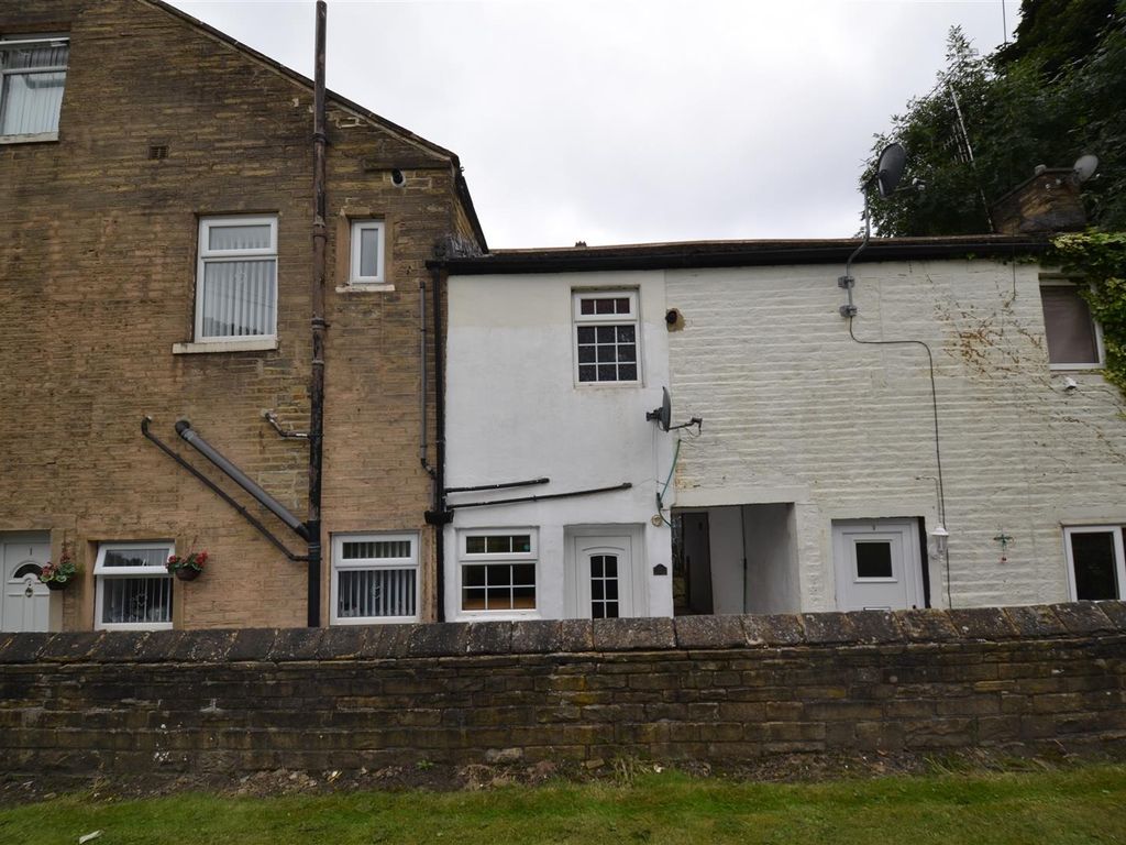 4 bed terraced house for sale in Central Place, Clayton, Bradford BD14