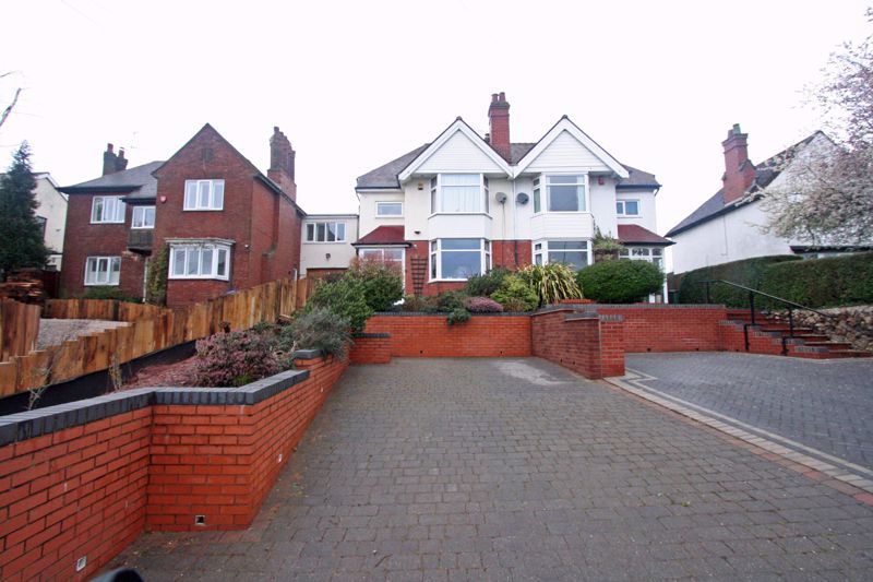 3 bed semidetached house for sale in Stourbridge, Amblecote, Vicarage Road DY8 Zoopla