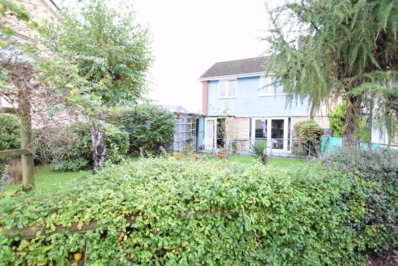 3 bed semidetached house for sale in Afon Close, New Inn, Pontypool