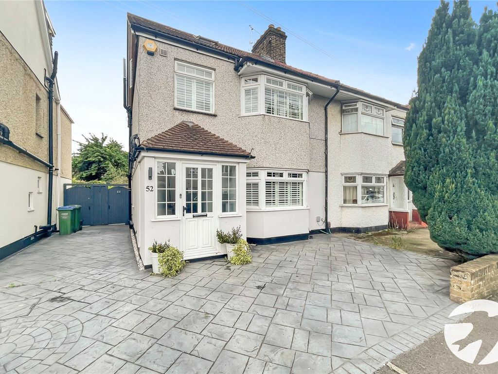 4 bed semidetached house for sale in Northdown Road, Welling, Kent