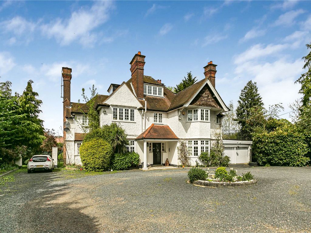 8 bed detached house for sale in Watford Road, Radlett, Hertfordshire