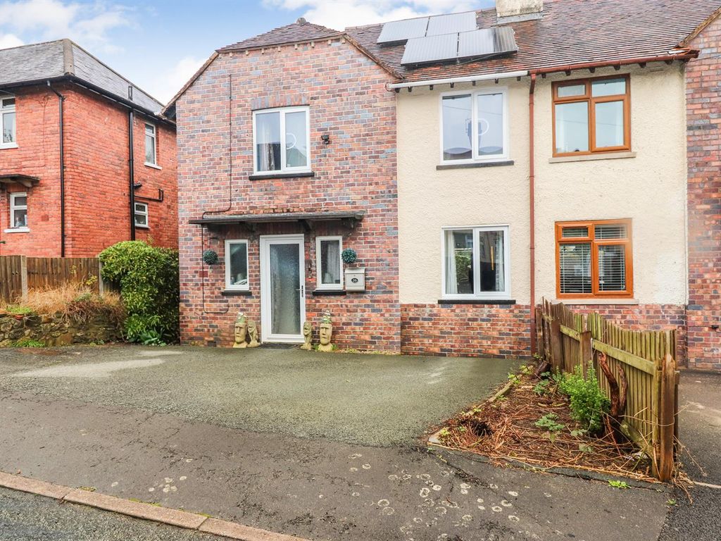 3 bed semidetached house for sale in Coppice Drive, Oswestry SY11, £