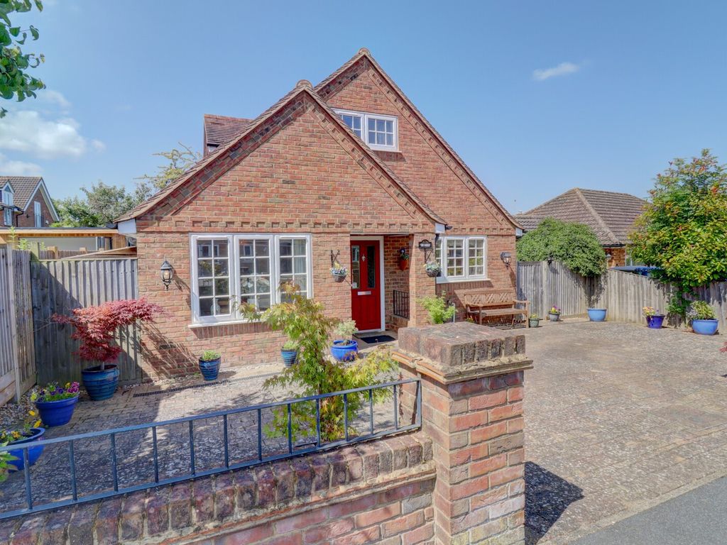 3 bed detached house for sale in Shortborough Avenue, Princes