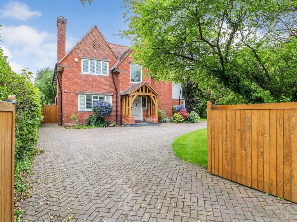 5 bed detached house for sale in Somerville Road, Sutton Coldfield B73