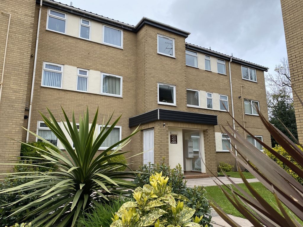 2 bed flat for sale in Lulworth Road, Birkdale, Southport, Merseyside