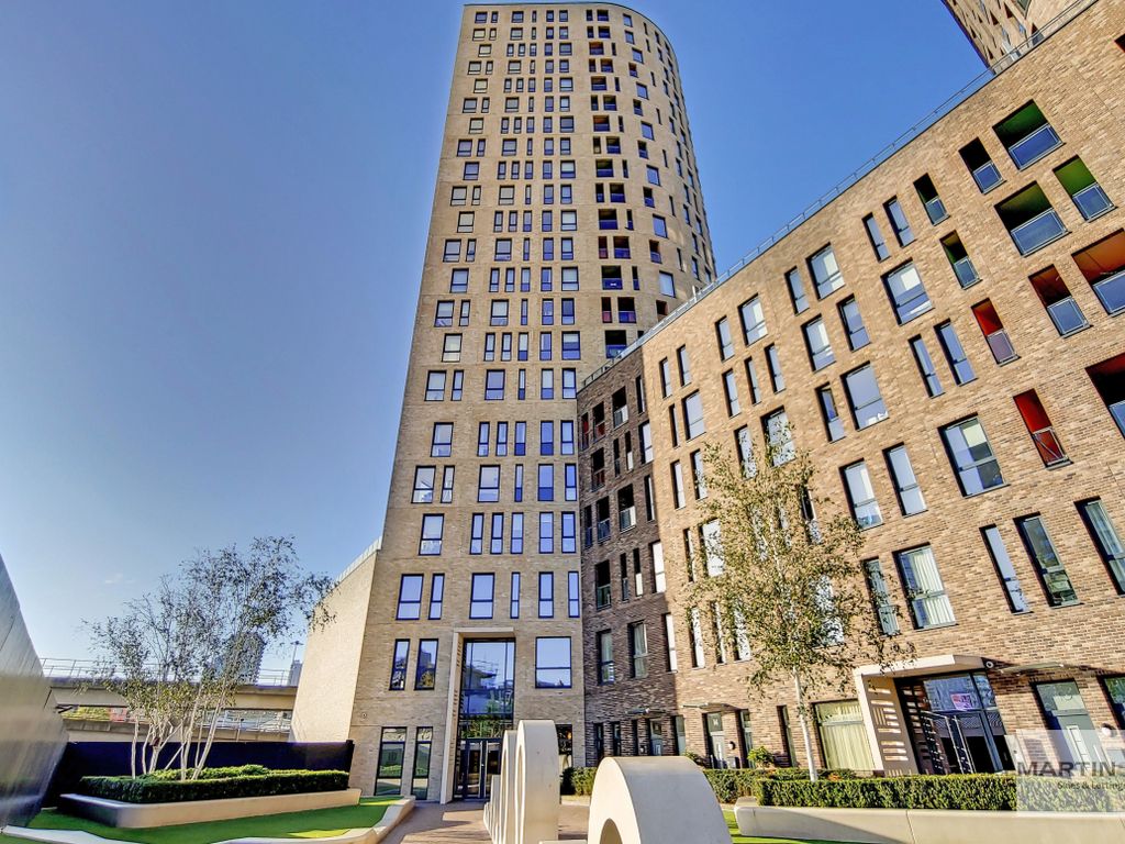 Poplar Business Park, Prestons Road, London E14