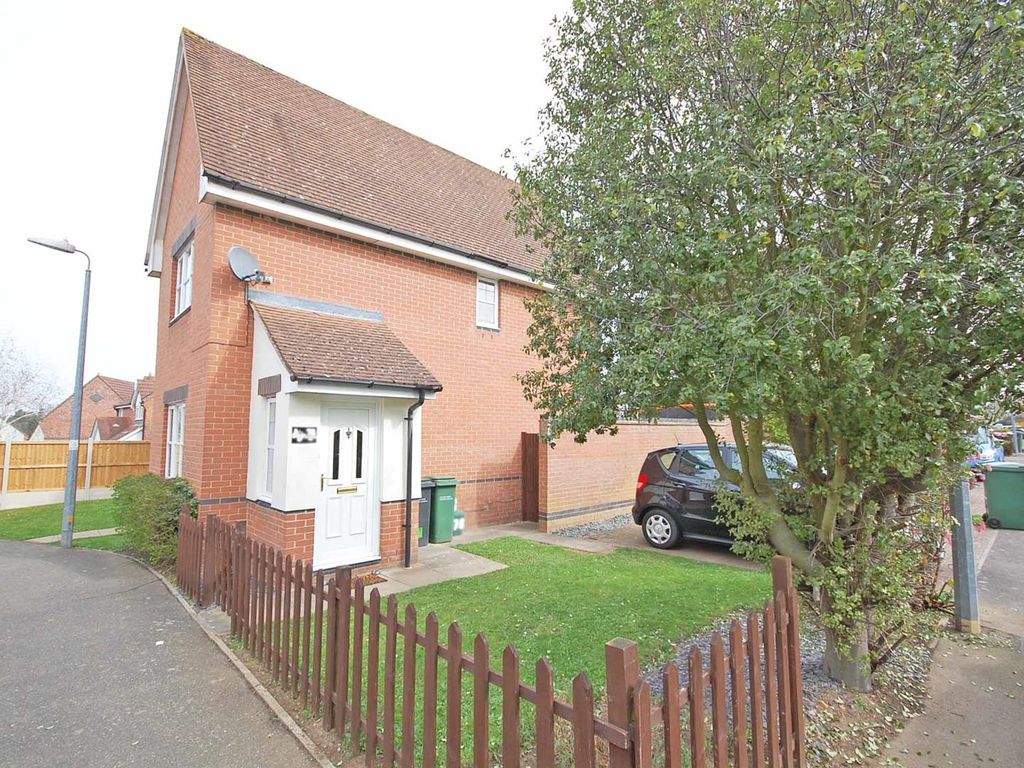 2 bed semidetached house for sale in Tortoiseshell Way, Braintree CM7