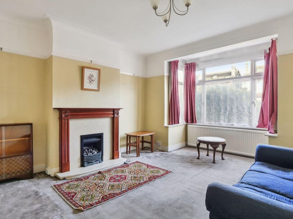 3 bed property for sale in Marlow Road, Anerley, London SE20 Zoopla