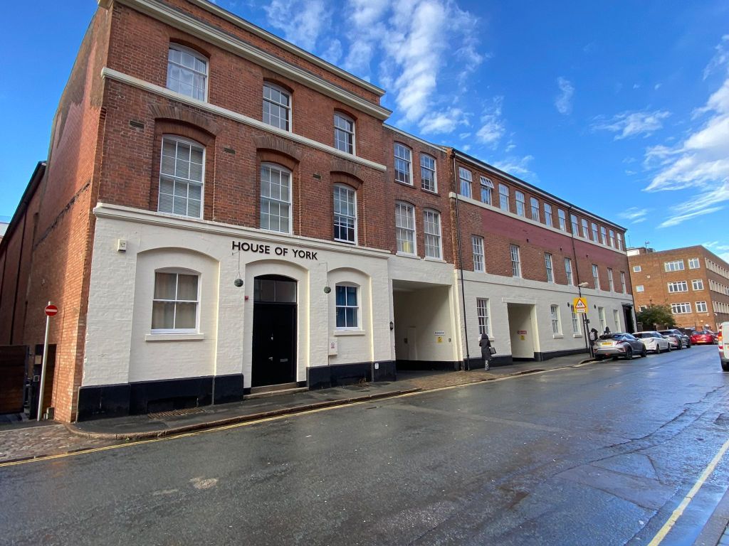 House Of York, Charlotte St B3  