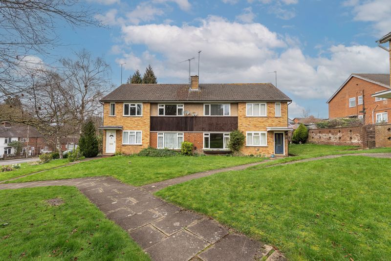 2 bed for sale in Mortimer Rise, Tring HP23, £295,000 Zoopla