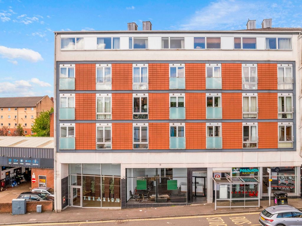 2 bed flat for sale in Crow Road, Glasgow G11 Zoopla