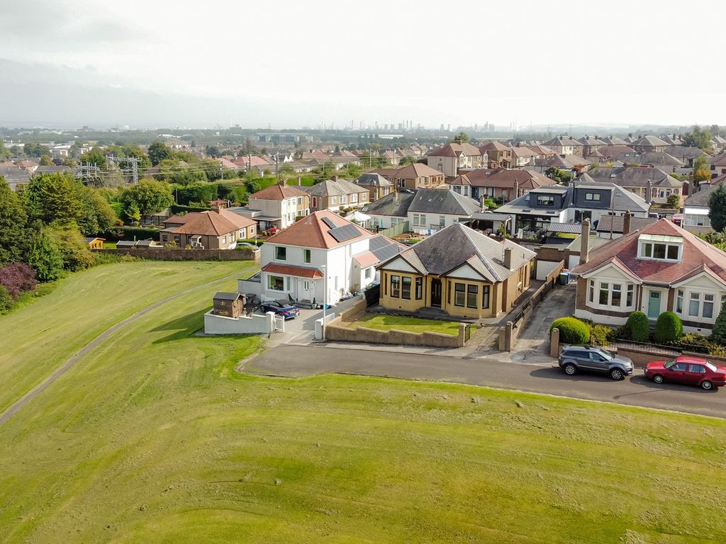 2 bed bungalow for sale in Cromwell Road West, Falkirk FK1, £199,995 Zoopla