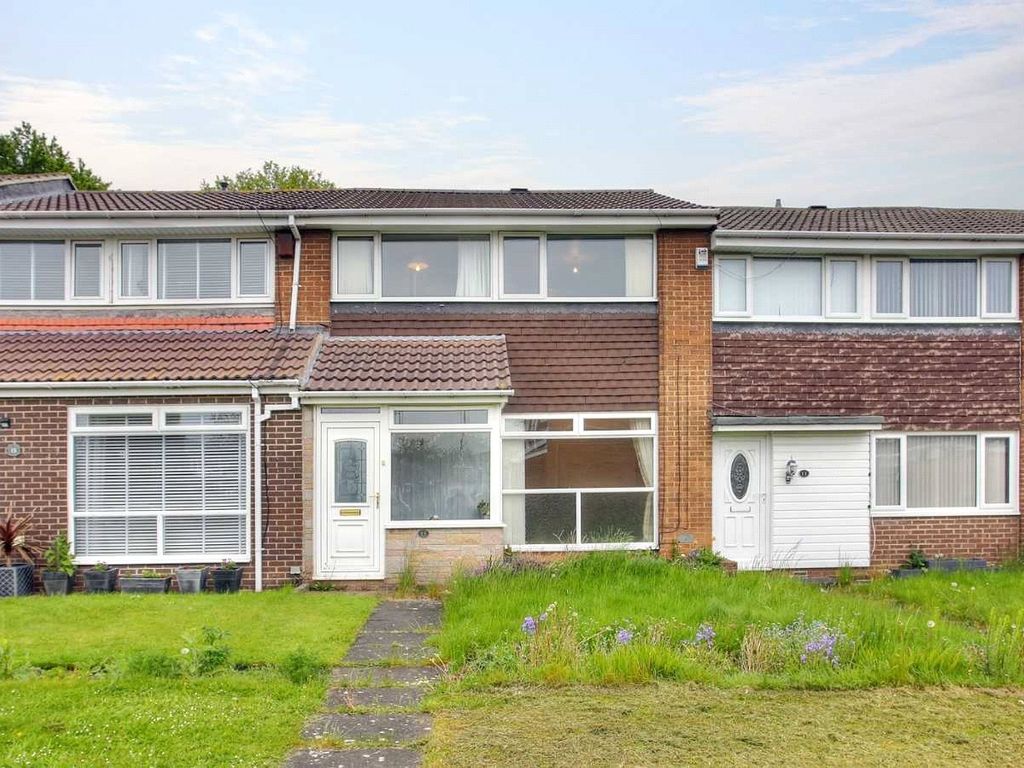 3 bed terraced house for sale in Broadstone Way, Wallsend, Tyne And