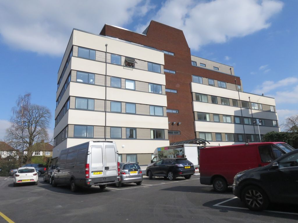 1 bed flat for sale in Clayton Road, Hayes UB3 Zoopla